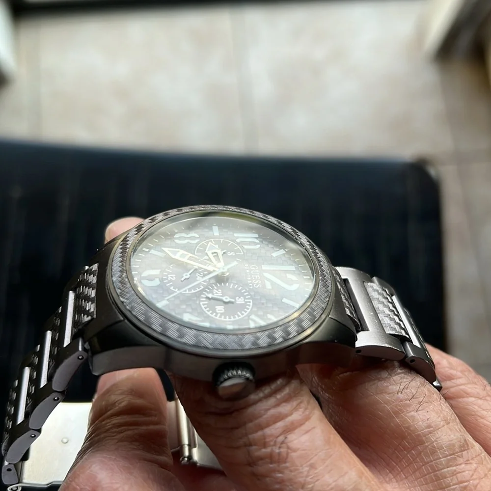 Guess carbon fiber watch men’s - Picture 7 of 10